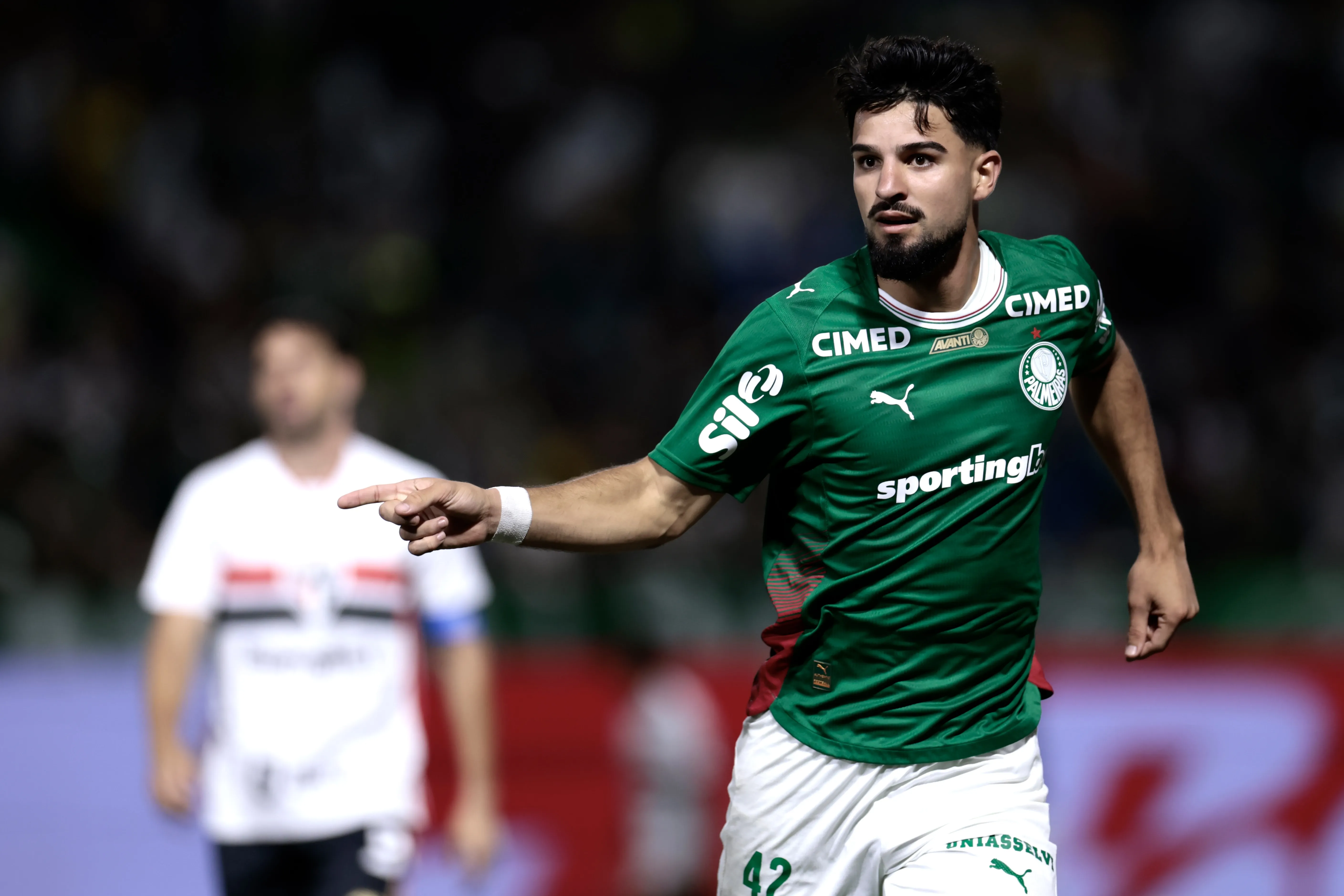 Flaco Lopez, jogador do Palmeiras, comemora seu gol durante partida contra o Sao Paulo no estadio Arena Barueri pelo campeonato Paulista 2026. Foto: Marcello Zambrana/AGIF