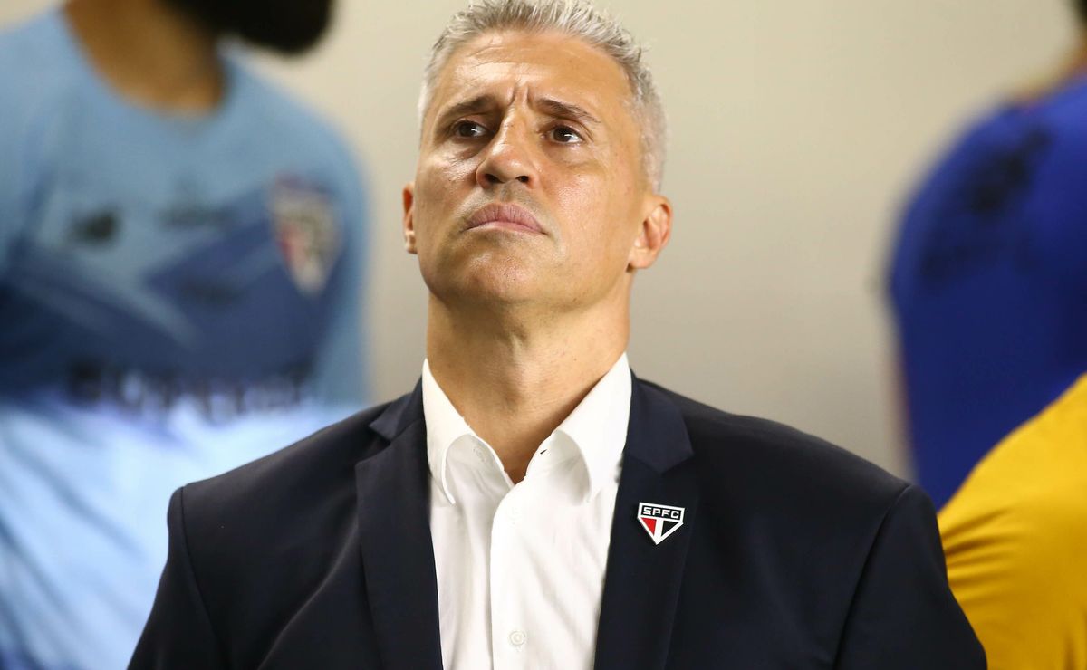 Crespo se rende ao Palmeiras ao detalhar qualidade e hierarquia da equipe de Abel Ferreira