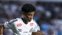 Robinho Jr vive momento de incerta no Santos - Foto: Ricardo Moreira/Getty Images