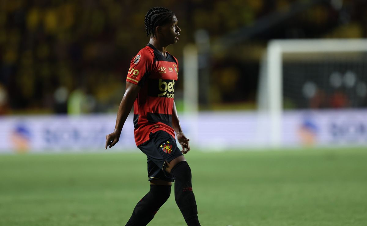 Cruzeiro monitora Zé Lucas, mas recua e não deve fazer proposta nesta janela de transferências