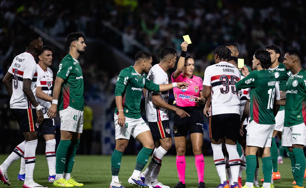 Rui Costa dispara contra VAR após Palmeiras x São Paulo e cita pênalti claro