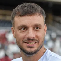 Botafogo descarta goleiro e decide duas prioridades no mercado