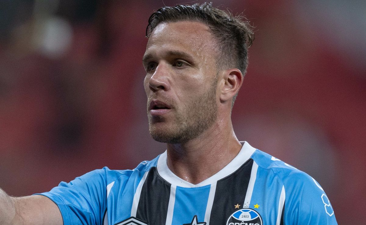 Arthur não é expulso durante o Gre-Nal e decisão da arbitragem é aprovada por Diori Vasconcelos