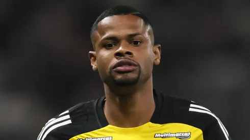 Junior Santos no Atlético. Foto: Gilson Lobo/AGIF