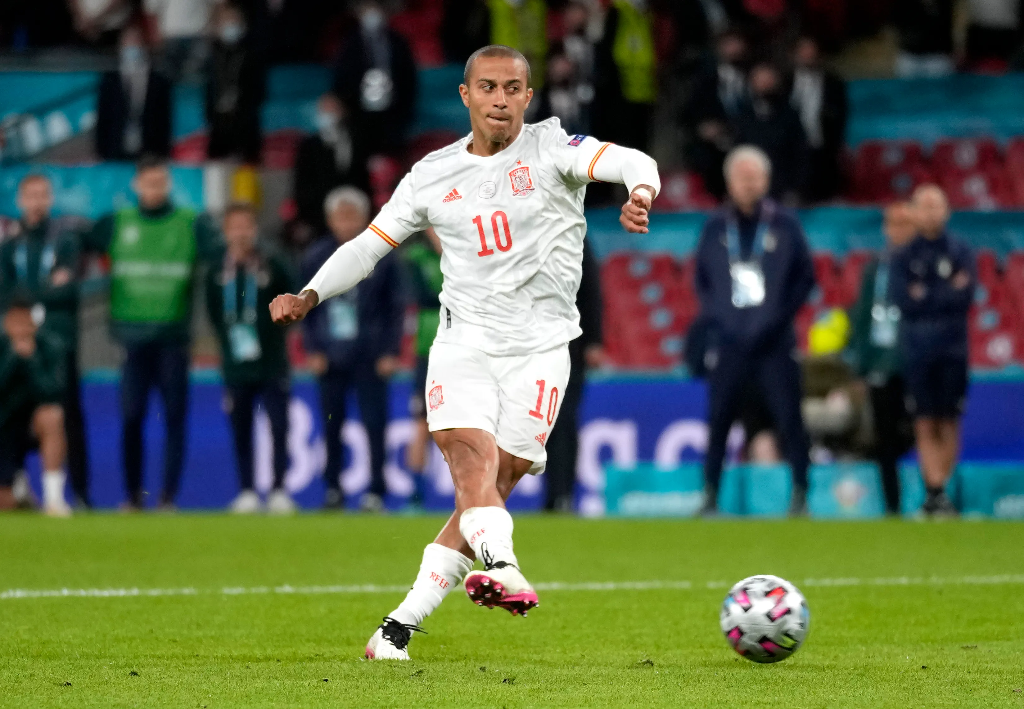 Thiago Alcântara durante a Euro 2020. Foto: Frank Augstein - Pool/Getty Images