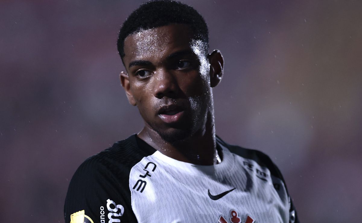 Corinthians mantém negociações abertas com o Milan por André e quer mais de R$ 103 milhões