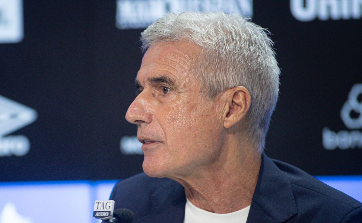 Luís Castro pode perder titular do Grêmio e Atalanta monitora Noriega para uma possível investida