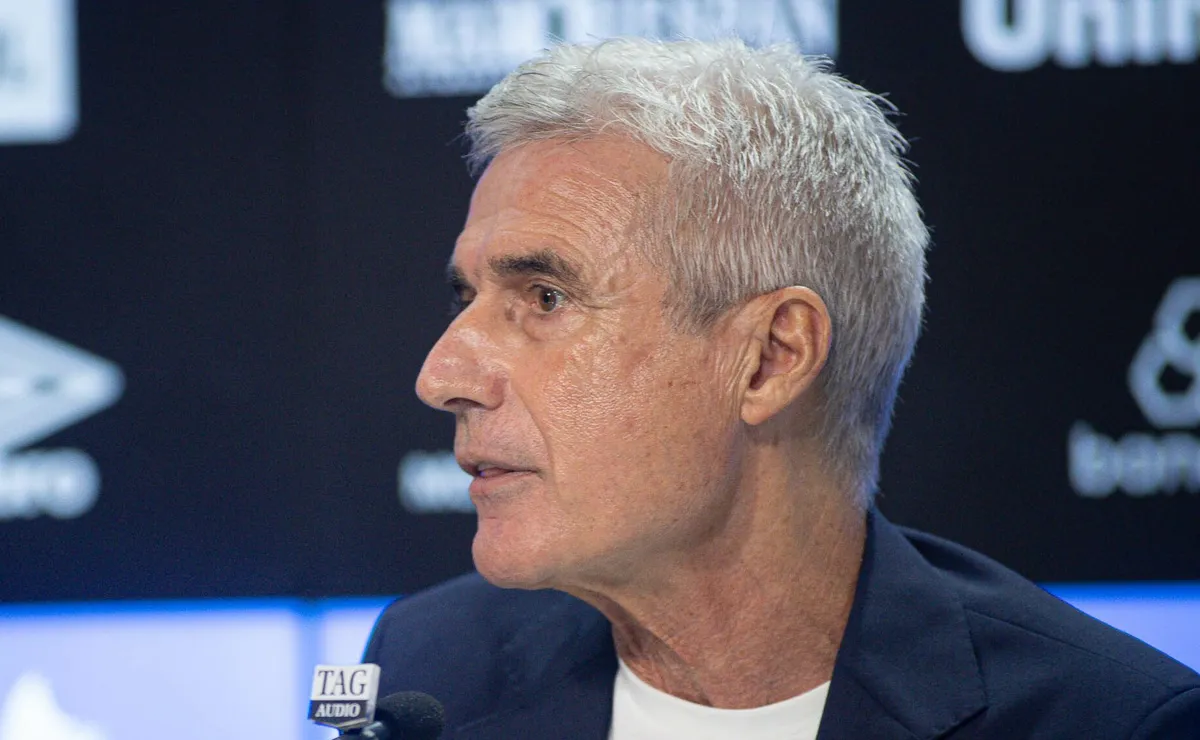 Grêmio Em Alerta: Luís Castro Pode Perder Jogador-Chave Enquanto Atalanta Avalia Noriega para Reforço