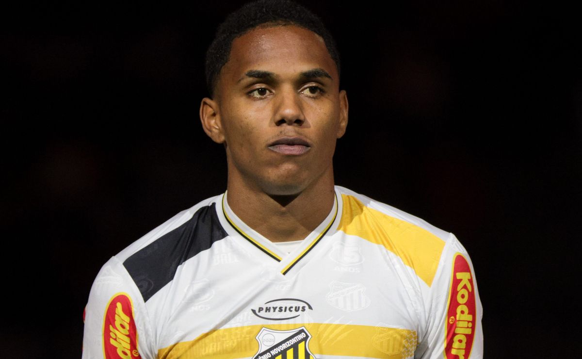 Fluminense decide recuar por Dantas e Botafogo pode fazer nova investida pelo zagueiro do Novorizontino