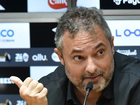 Mattos é pressionado e busca contratação de zagueiro