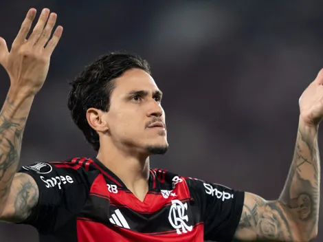 Pedro limpa a defesa do Cruzeiro e abre o placar para o Flamengo