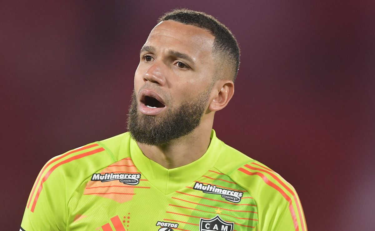 Everson abre o jogo sobre possibilidade de ser convocado por Ancelotti: “Manter o alto nível no Galo”