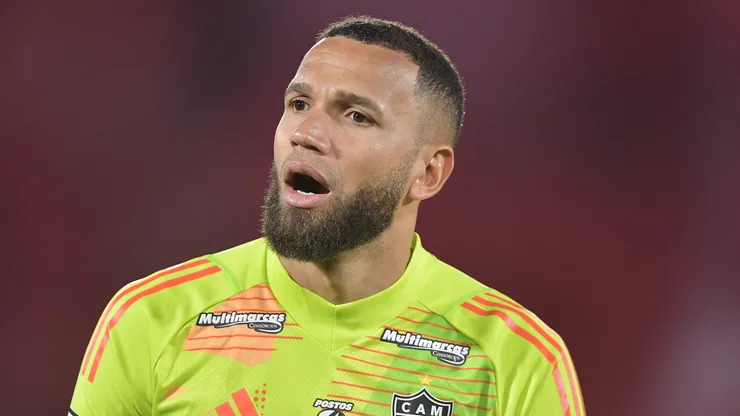 Everson goleiro do Atletico-MG durante partida contra o Flamengo no estadio Maracana pelo campeonato Brasileiro A 2025.