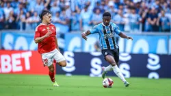 Bernabei (E) foi expulso ao cometer falta em Amuzu (D)