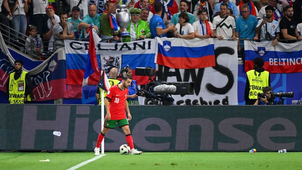 Escanteio. Foto: Stu Forster/Getty Images