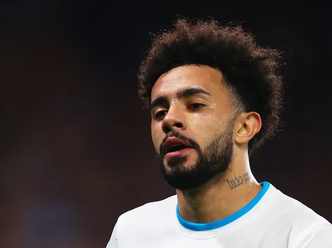 Torcida do Santos sugere troca Claudinho por Rollheiser