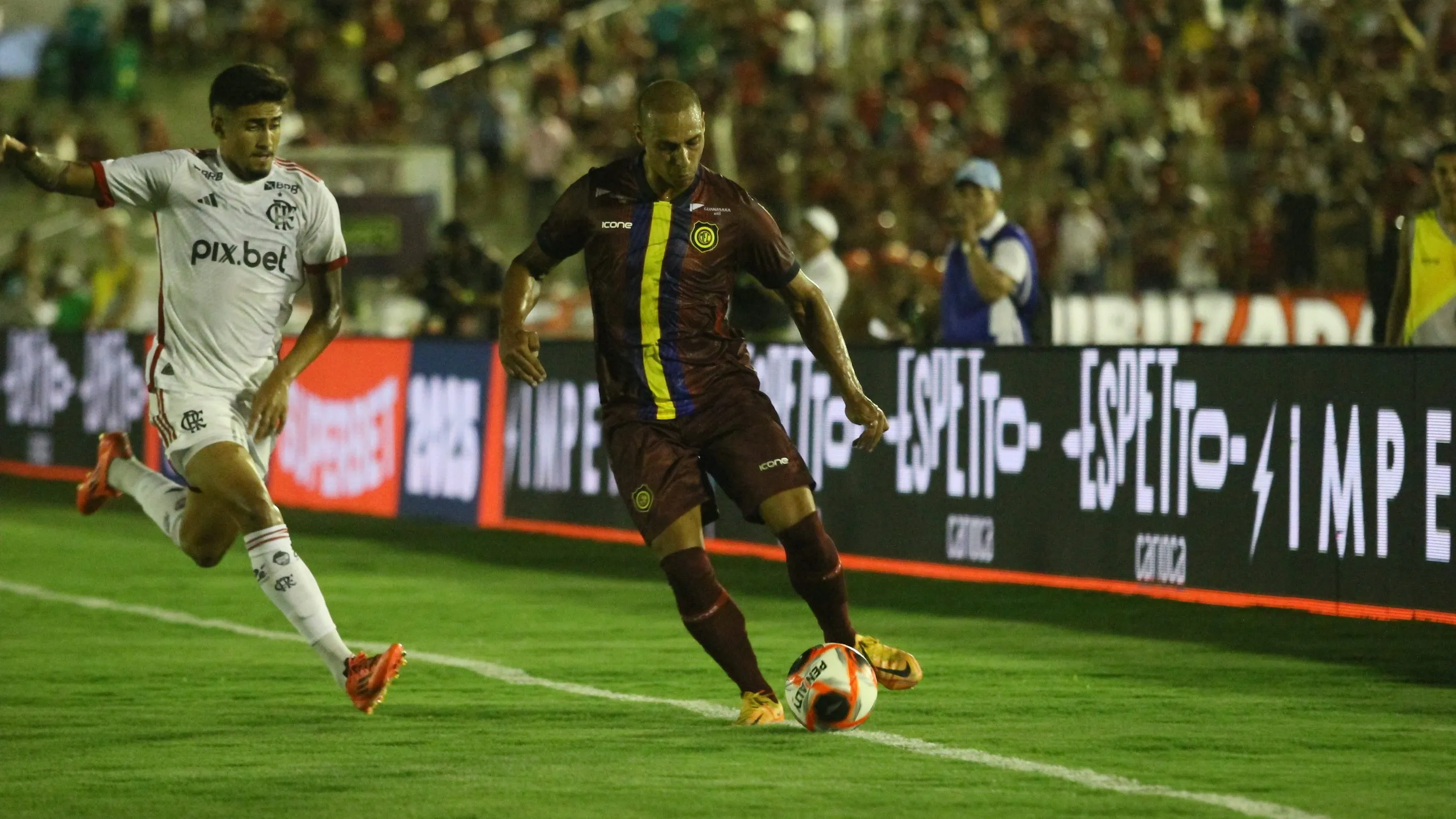 Madureira x Flamengo em 2025. Foto: Paulo Sergio Souza Xavier/AGIF