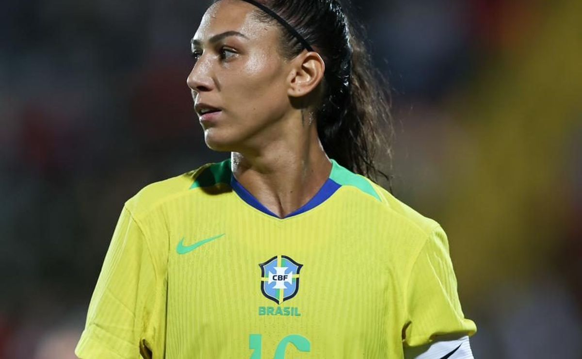 Bia Zaneratto comenta papel de referência entre as atletas mais jovens