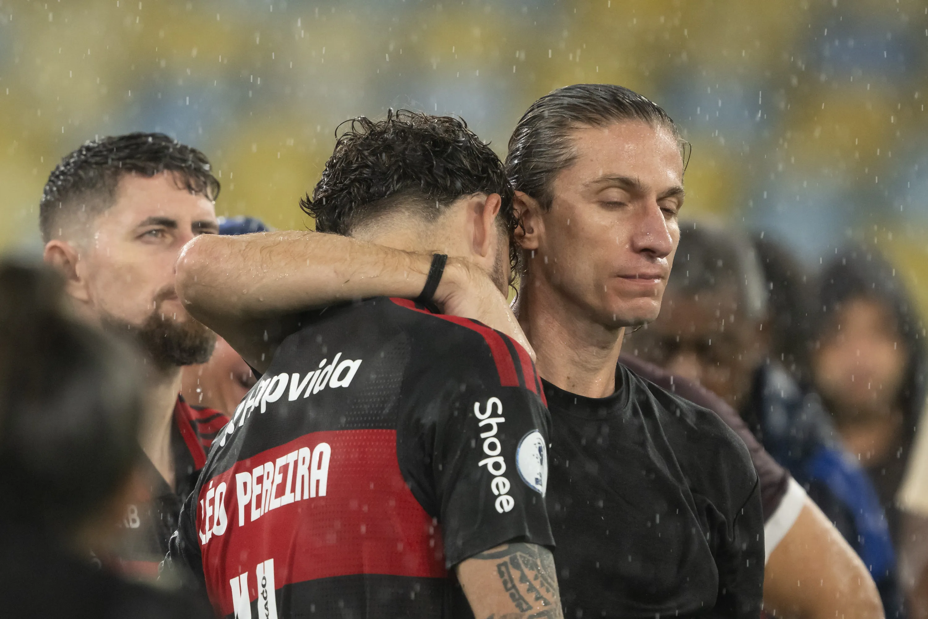 Filipe Luís é demitido do Flamengo após perder títulos da Recopa e Supercopa. Foto: Jorge Rodrigues/AGIF