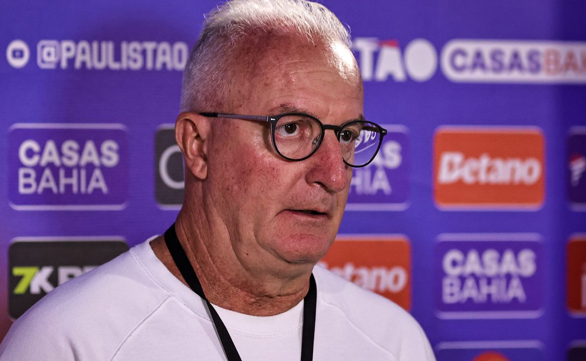 Dorival Júnior pede reforço para o lugar de André e Corinthians prepara estratégia criativa no mercado