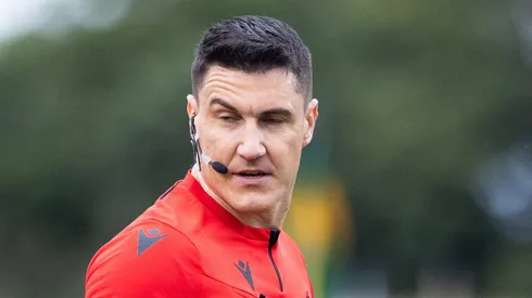 SP – NOVO HORIZONTE – 08/11/2025 – BRASILEIRO B 2025, NOVORIZONTINO X REMO – O arbitro Rafael Rodrigo Klein durante partida entre Novorizontino e Remo no estadio Jorge Ismael de Biasi pelo campeonato Brasileiro B 2025.