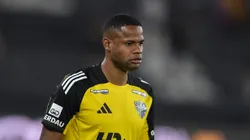 Junior Santos jogador do Atletico-MG durante aquecimento antes da partida contra o Botafogo no estadio Engenhao pelo campeonato Brasileiro A 2025.