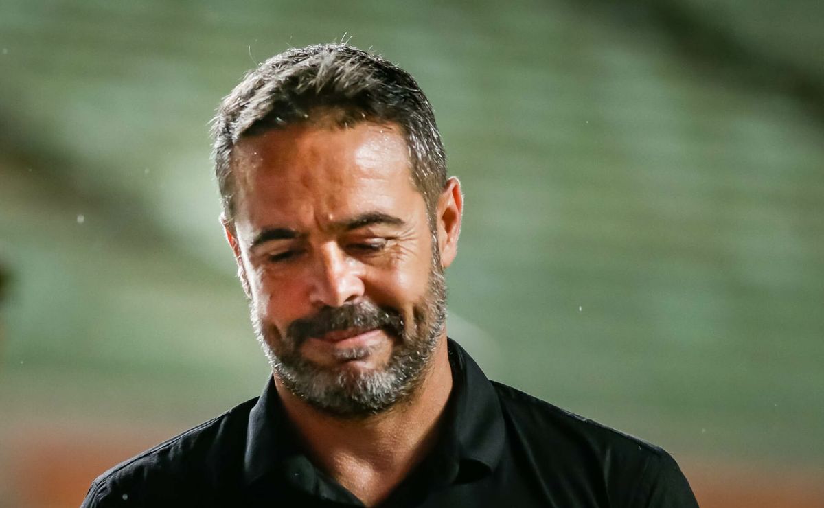 Artur Jorge não fechou com o Vasco por conta do contrato bem “amarrado” no Qatar