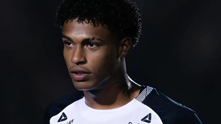 Favela será comprado pelo Corinthians.