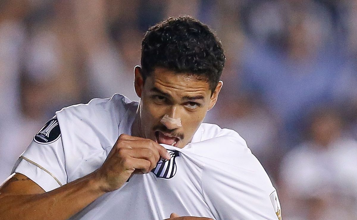 Vagner Frederico traz apuração atualizada sobre negociação entre Lucas Veríssimo e Santos