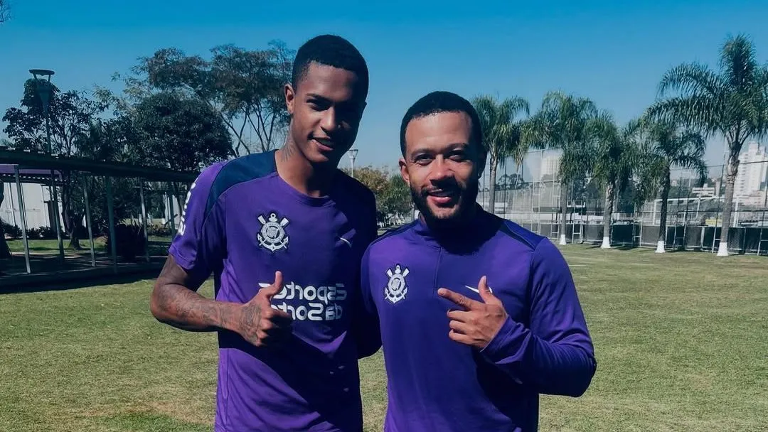 Favela é fã assumido de Memphis Depay - Foto: Reprodução/Instagram.