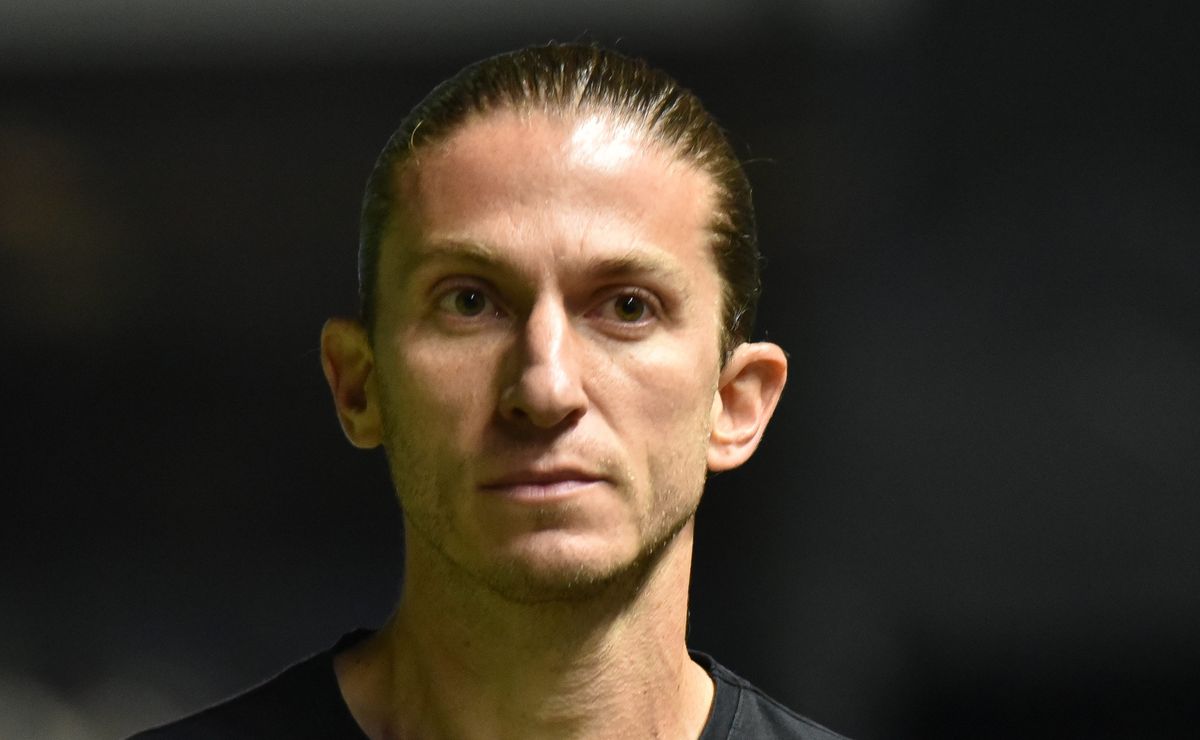 Filipe Luís contratado como novo técnico do Vasco é aprovado pela torcida após demissão no Flamengo