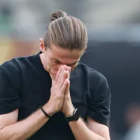 Filipe Luís está aberto para ouvir propostas por um novo emprego