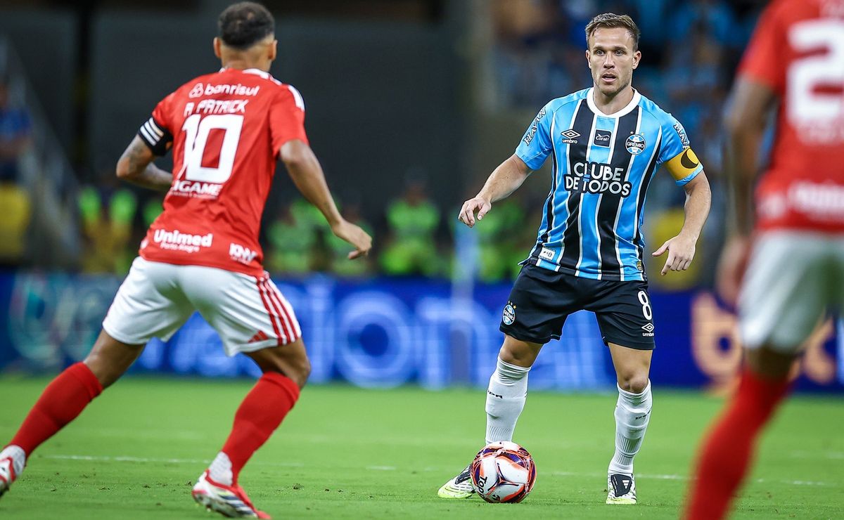 Áudio polêmico de Daniel Bins no VAR em Grêmio x Internacional revolta Baldasso: “Ânsia de vômito”