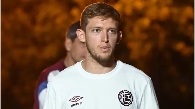 Rodrigo Castillo acertou com o Fluminense e Lanús comemorou o negócio