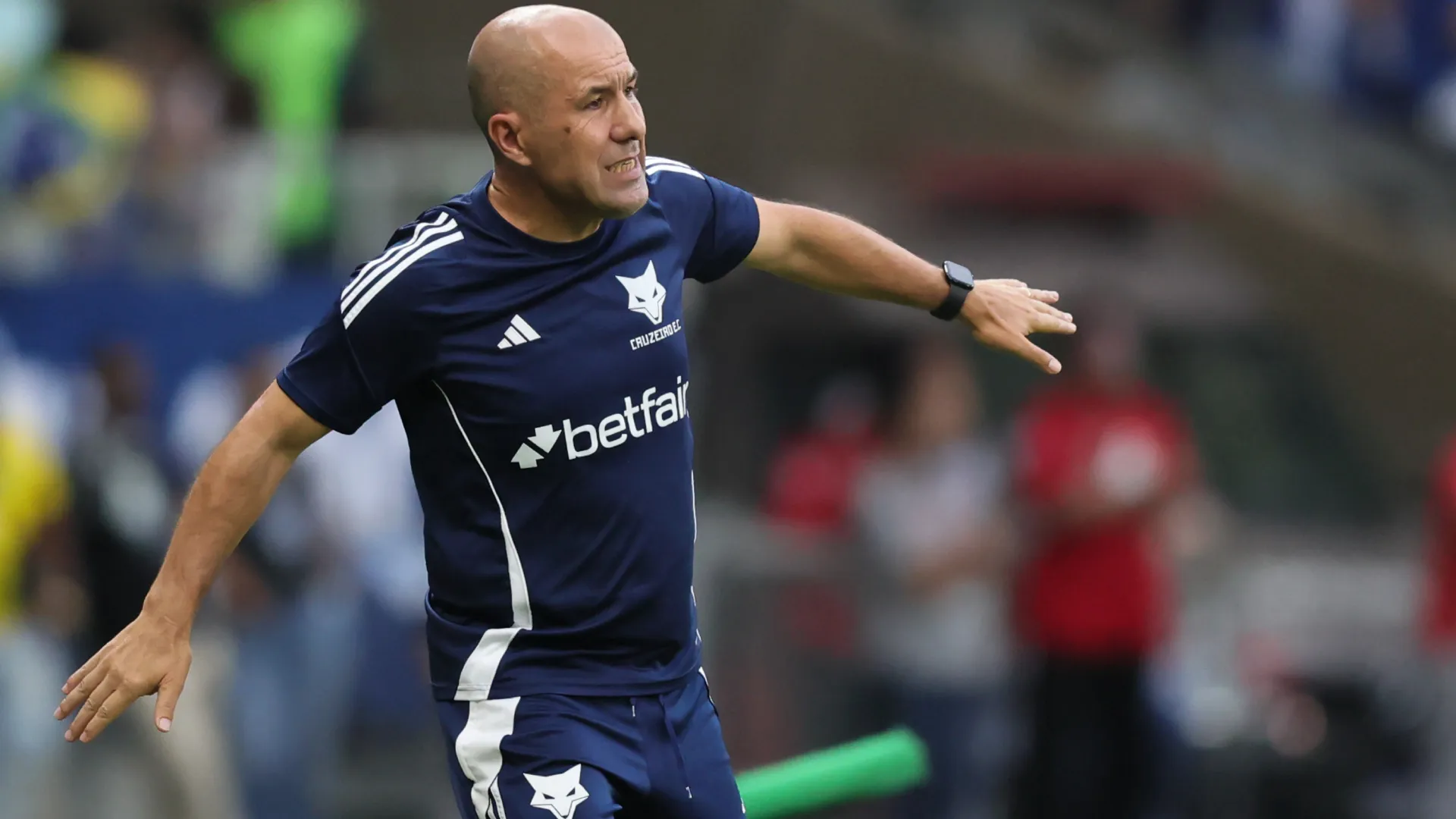 Leonardo Jardim teve boa passagem pelo Cruzeiro em 2025 – Foto: Gilson Lobo/AGIF