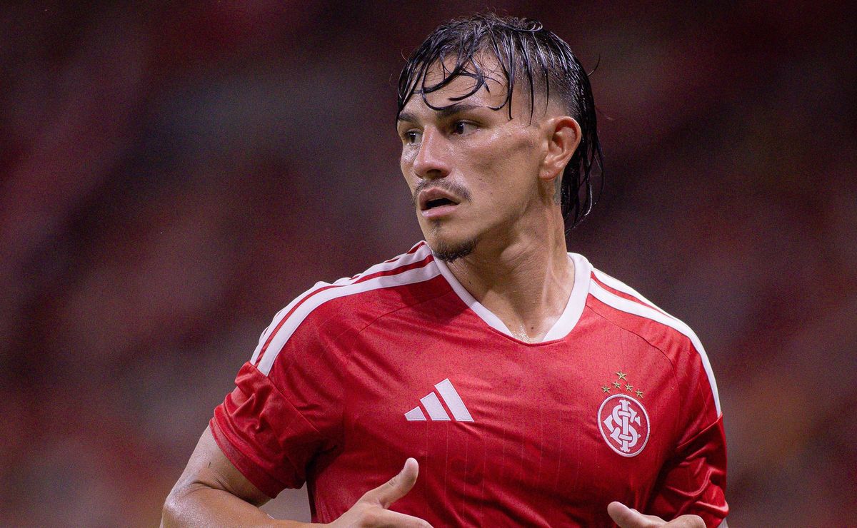 Pezzolano prepara novas mudanças no Inter visando o Gre-Nal e Aguirre pode substituir Bernabei