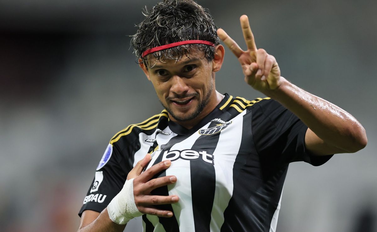 Corinthians faz sondagem por Gustavo Scarpa e Atlético-MG pede R$ 30,7 milhões para vender o meia