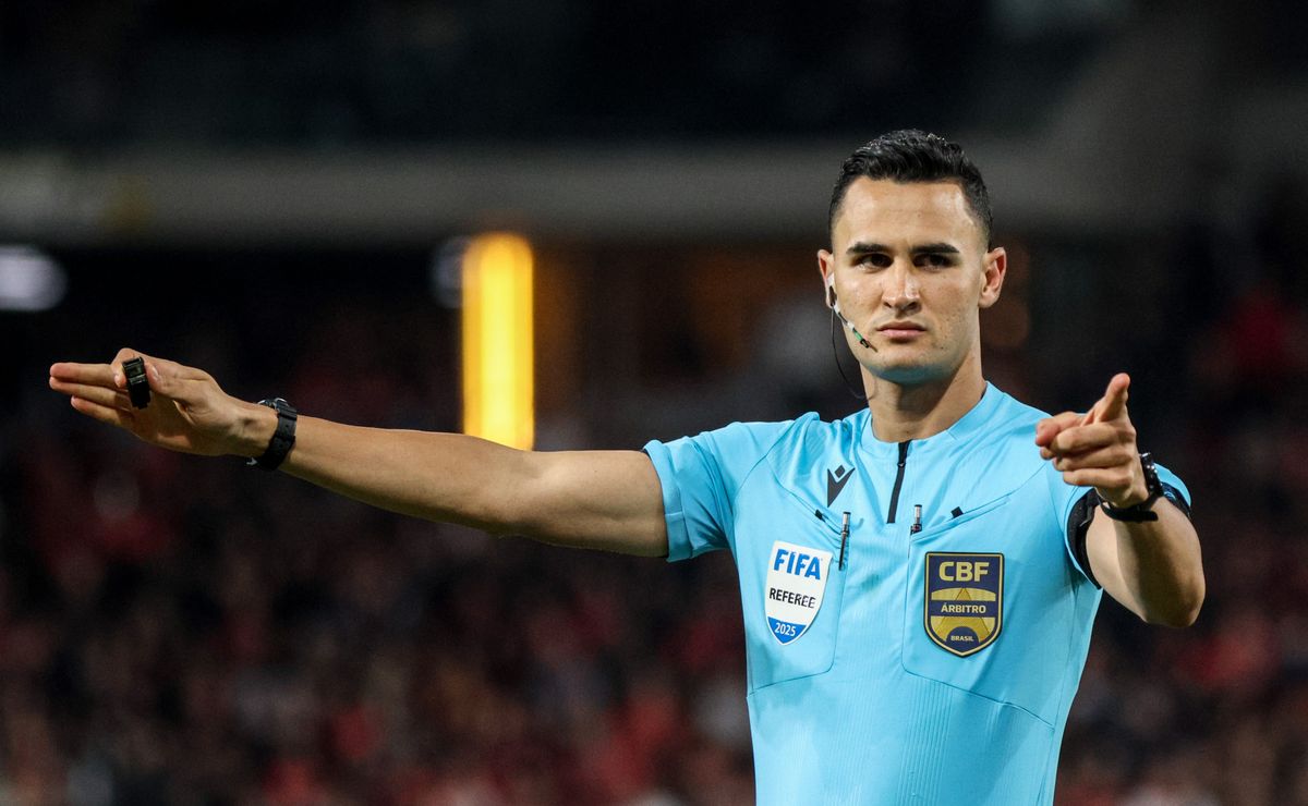 Matheus Candançan causa polêmica com pênalti marcado a favor do Novorizontino contra o Palmeiras