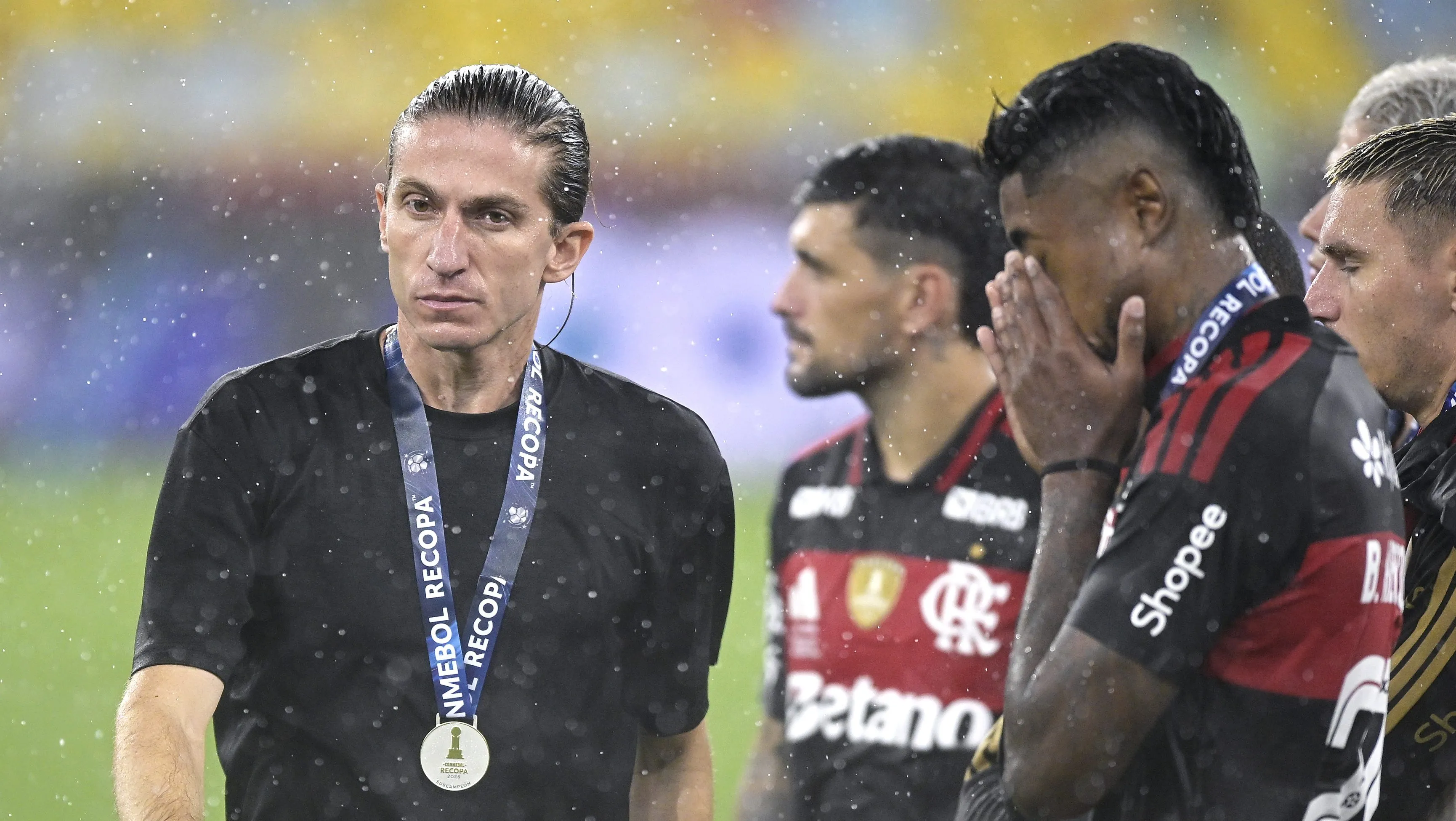Foto: Alexandre Loureiro/AGIF – Filipe Luís deixa o Flamengo com 101 jogos como técnico e campeão brasileiro e da Libertadores.