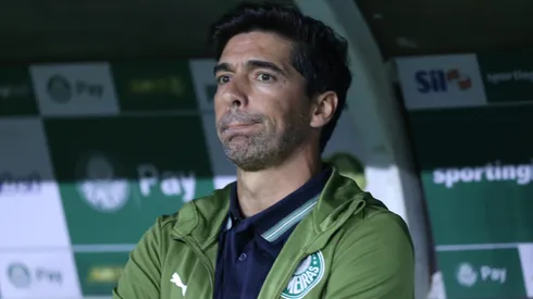 Treinador deu a sua opinião – Foto: Marlon Costa/AGIF.