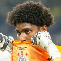 Hugo Souza ironiza informação sobre possível saída