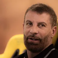 Renato não pede reforços para Pedrinho no Vasco