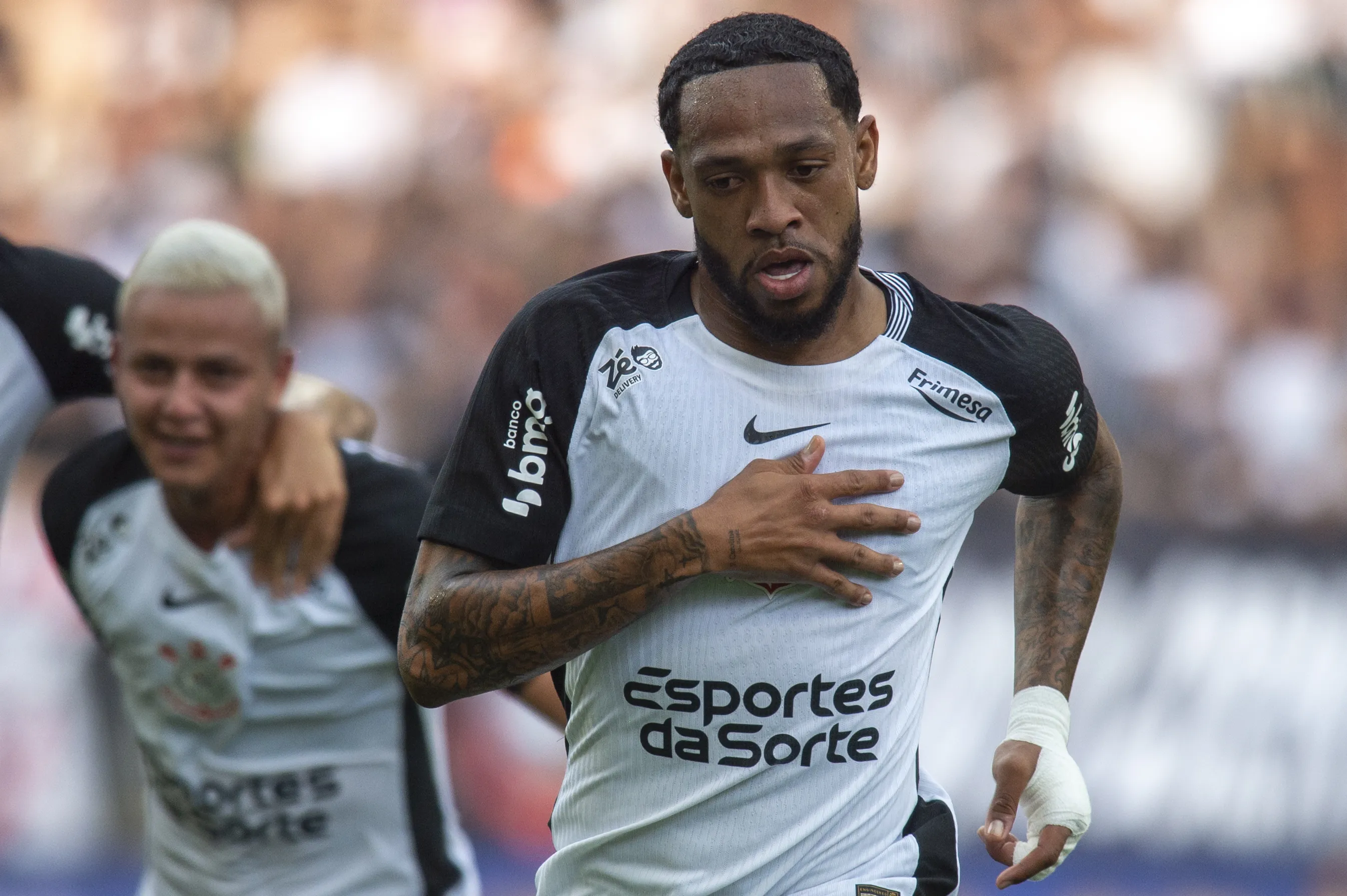 Jose Martinez jogador do Corinthians comemora seu gol durante partida contra o Juventude. Foto: Anderson Romao/AGIF