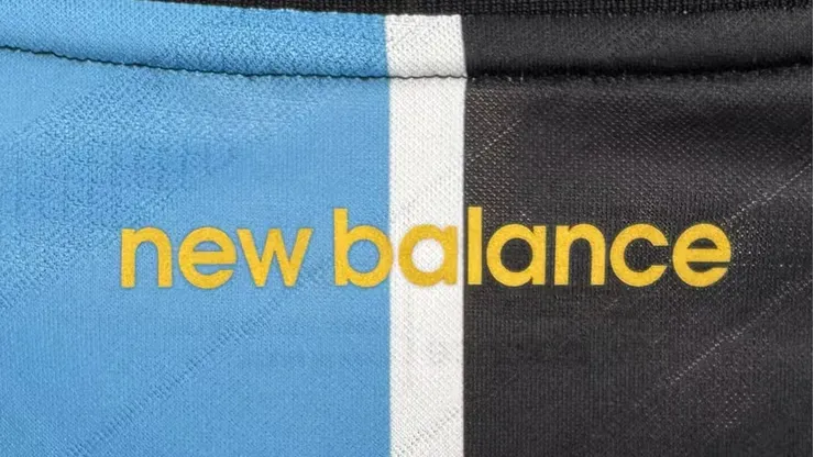 Foto: New Balance / Divulgação - Novo uniforme do Grêmio com a New Balance 2026