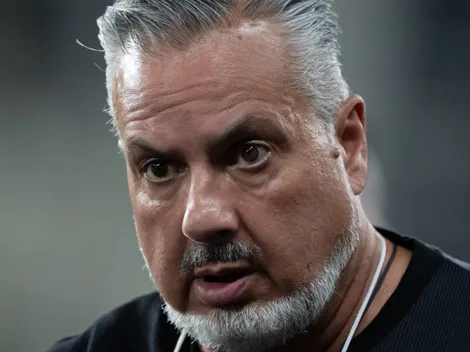 José Boto confronta jogadores do Flamengo sobre demissão de Filipe Luís