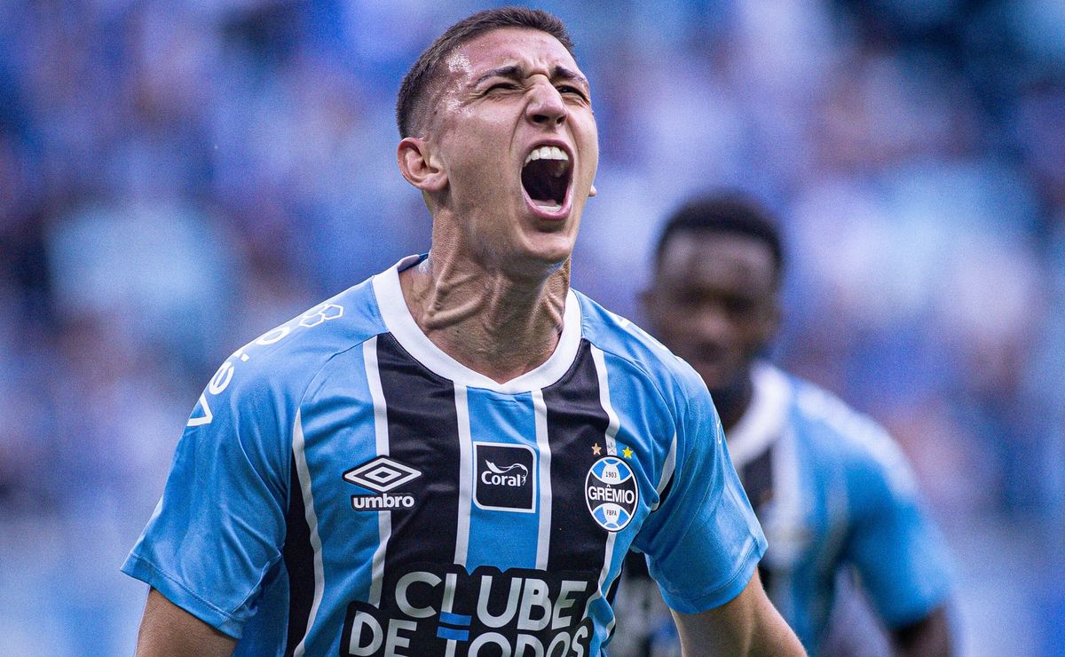 Luís Castro escolheu Monsalve em disputa com Willian e Tetê para ser titular no Gre-Nal vencido pelo Grêmio