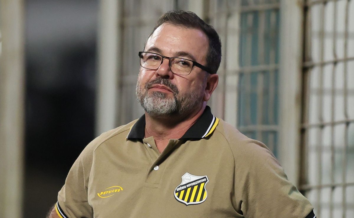 Enderson Moreira revela favoritismo do Palmeiras e cita estratégia do Novorizontino na final do Paulistão