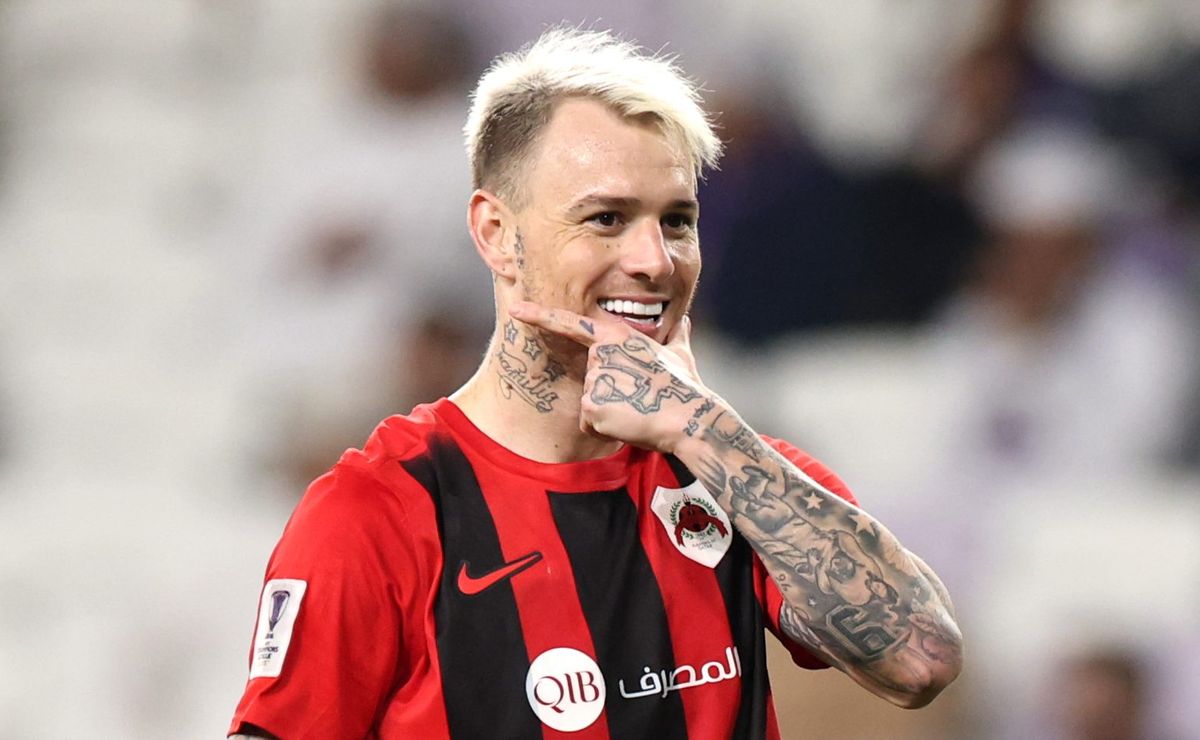 Róger Guedes de volta ao Corinthians tem definição e Marcelo Paz nega interesse no atacante