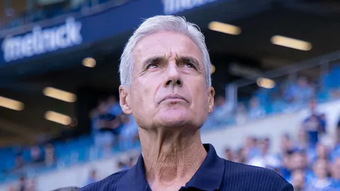 Luís Castro no Grêmio. Foto: Maxi Franzoi/AGIF