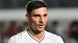 Cédric em partida diante do Santos, no ano passado.